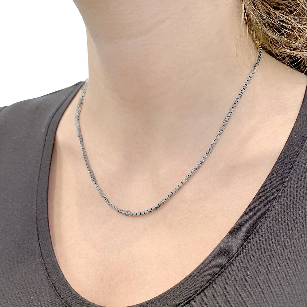 Collier CARTIER or blanc - Castafiore