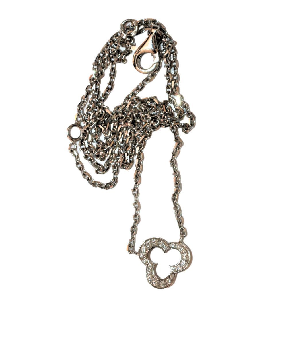 Collier CHANEL "Camélia Mini" - Castafiore