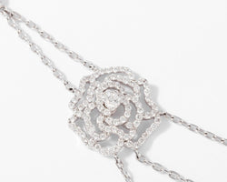 Collier or gris et motifs en fleurs en diamant - Castafiore