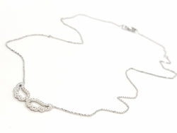 Collier Pendentif Aile d'ange en or blanc et diamants - Castafiore