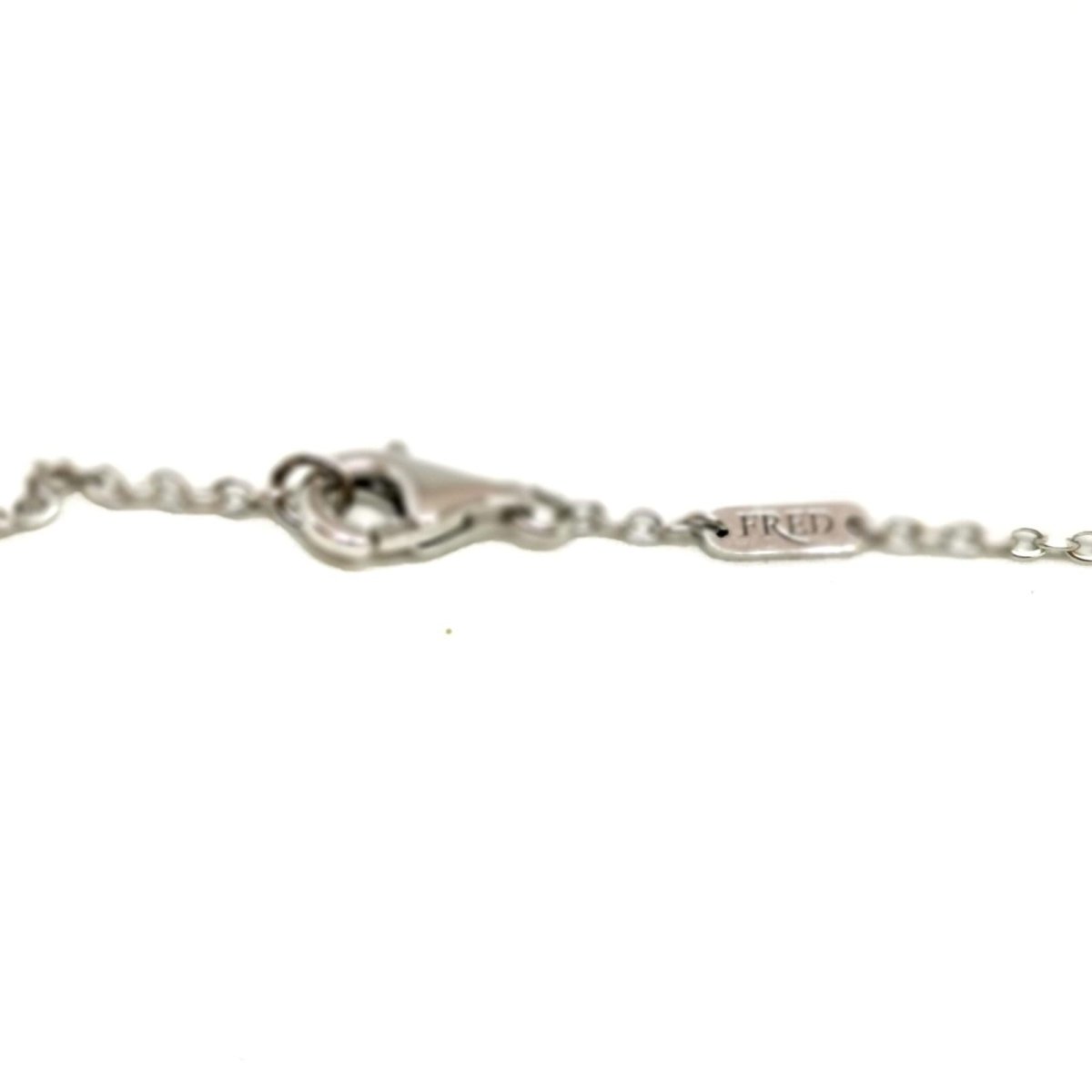 Collier Pendentif FRED Chance infinie, en or blanc et diamants - Castafiore