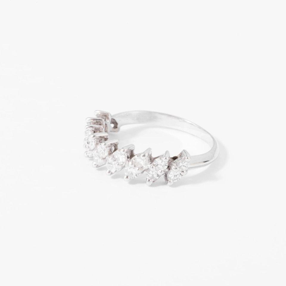Demie alliance en or gris et diamant - Castafiore