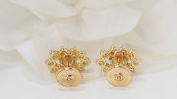 Boucles d'oreilles Puces en or jaune, Emeraudes et diamants