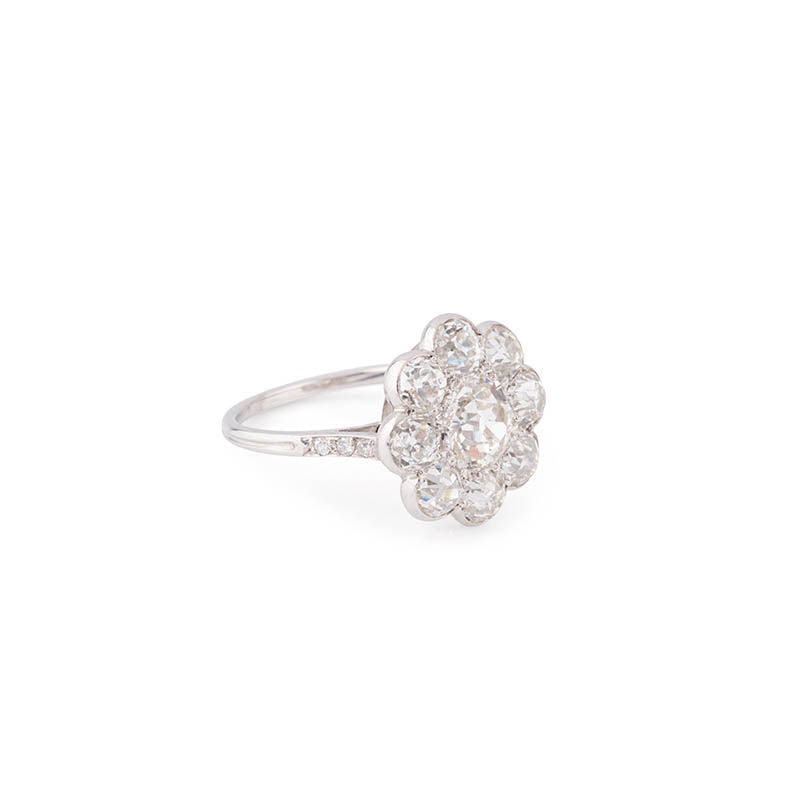 Bague Marguerite Art Déco en platine et diamants