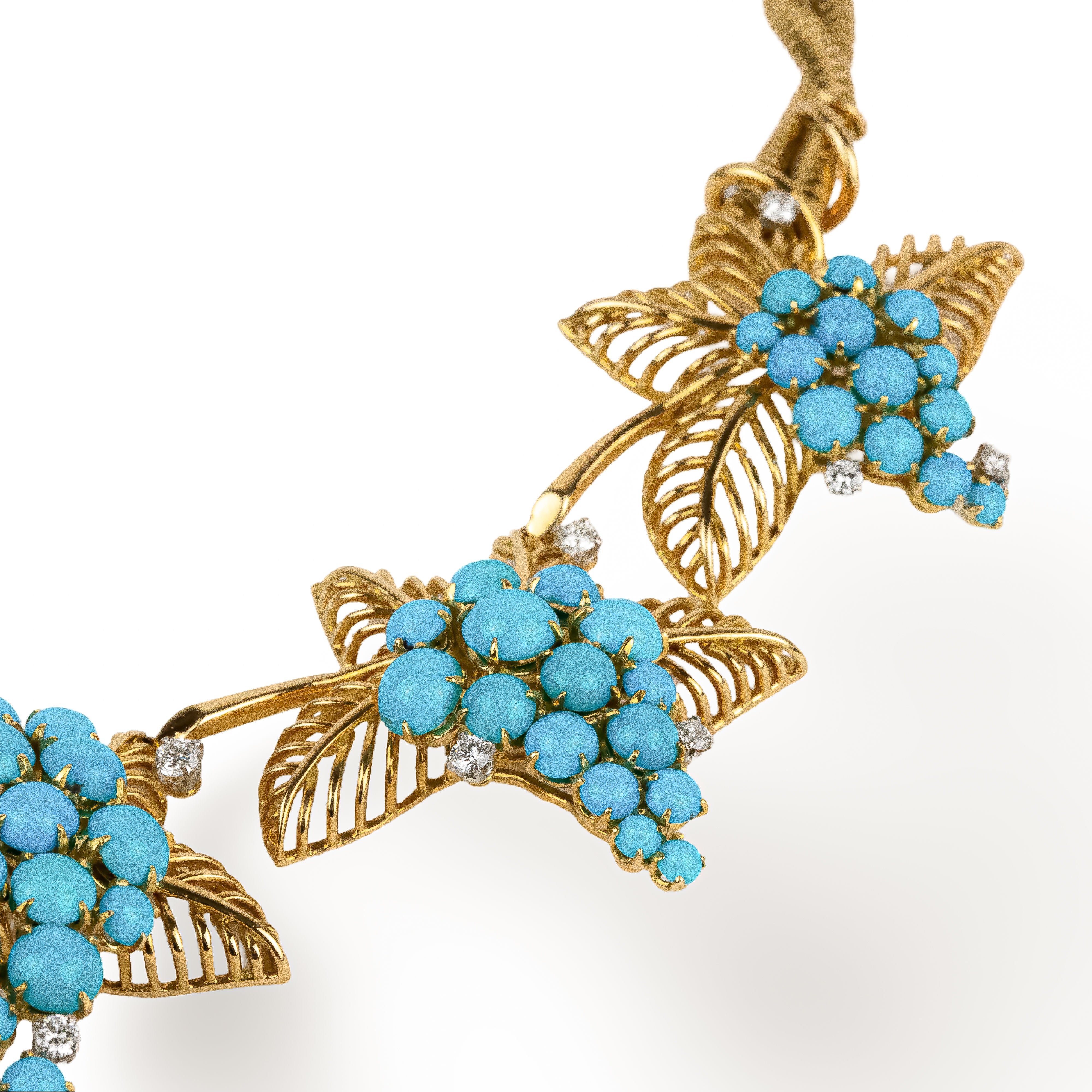 Collier BOUCHERON tubogaz en or jaune et turquoises