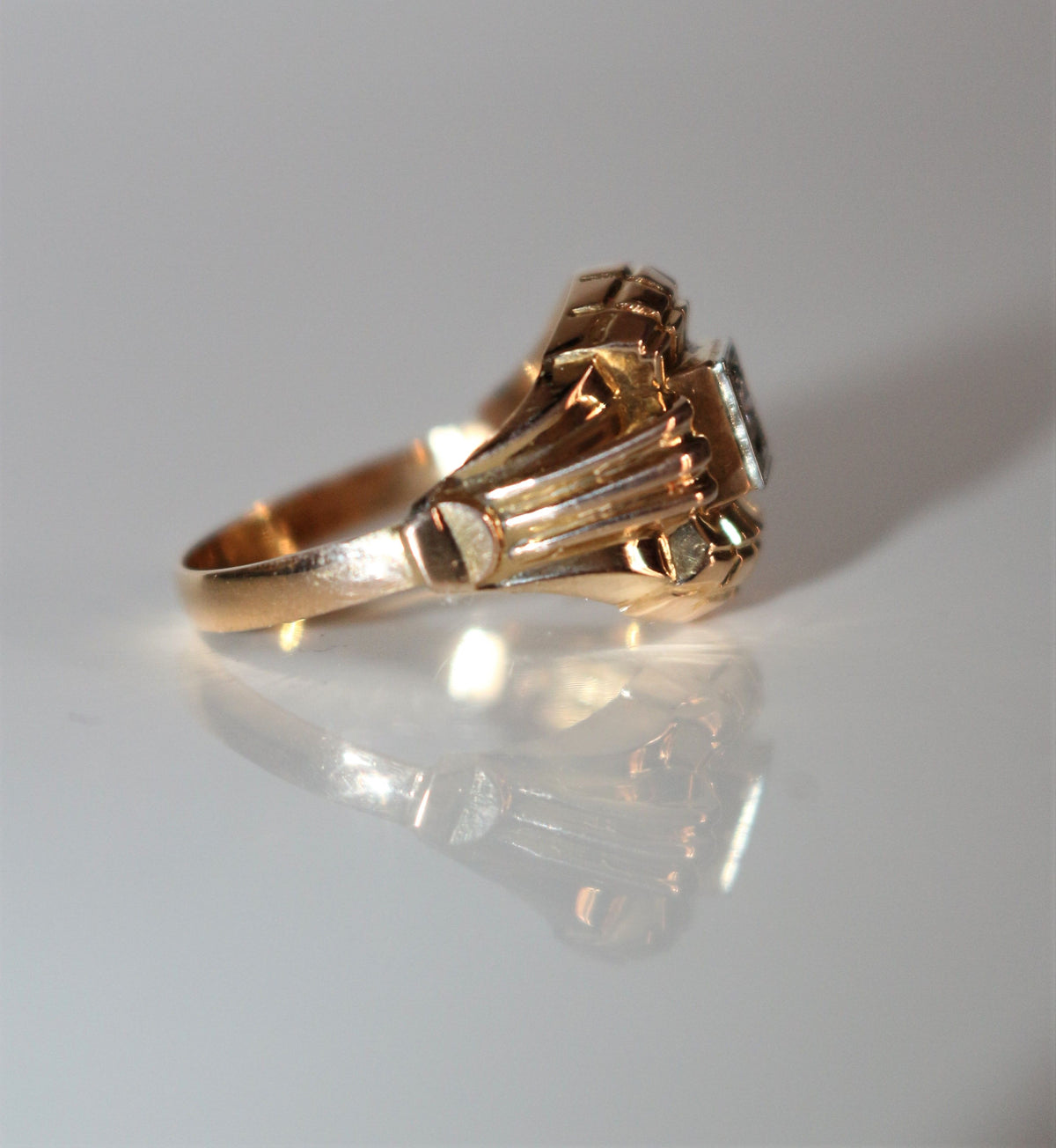 Bague en or jaune et diamant