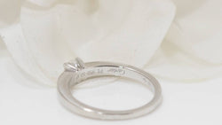 Bague solitaire de Cartier en platine et diamant