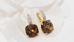 Boucles d'oreilles en or jaune, quartz fumé et diamants