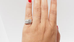 Bague Art Déco en platine et diamants