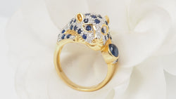 Bague Panthère en or jaune, saphirs et diamants