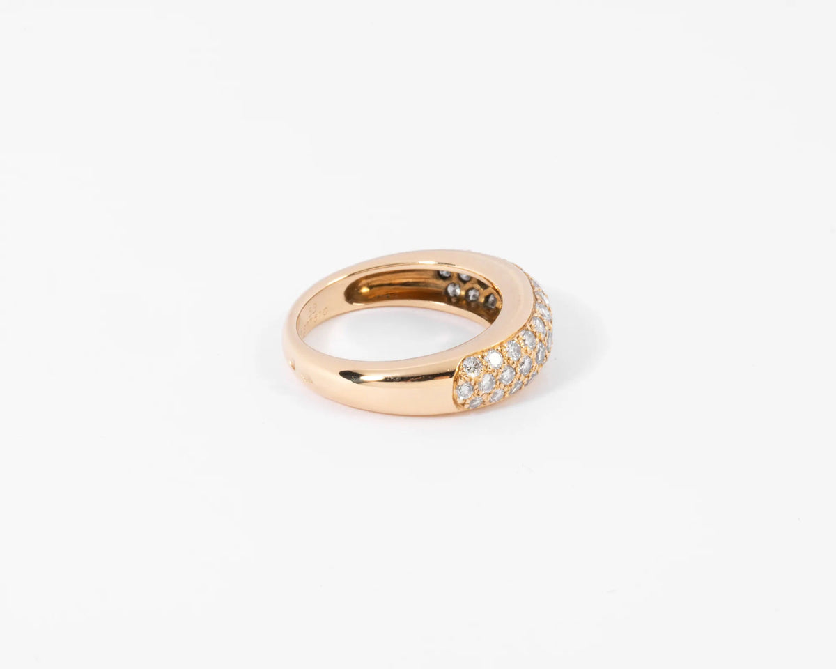 Bague or jaune pavée de diamants de la maison Cartier