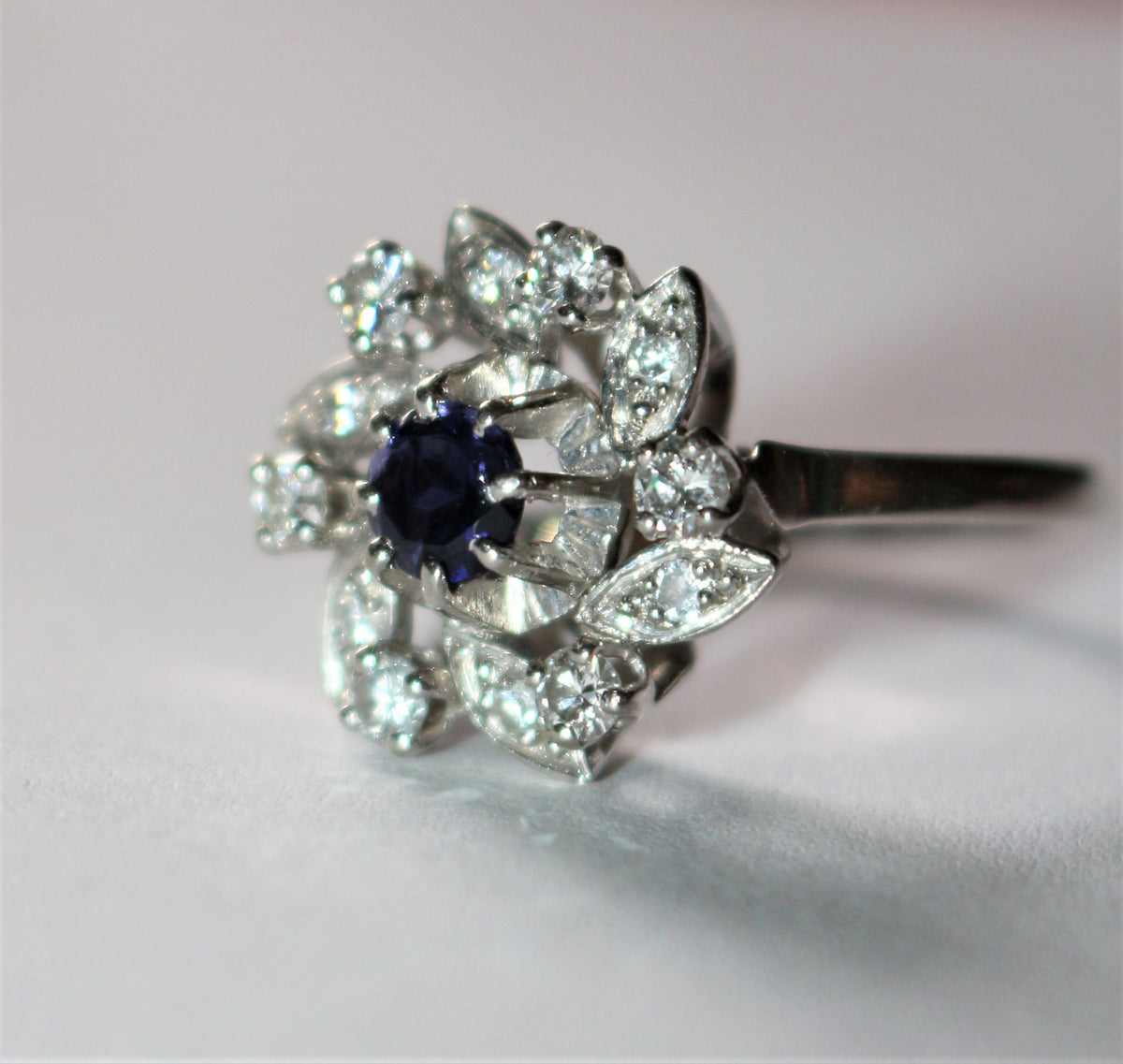 Bague Fleur Tourbillon Diamants