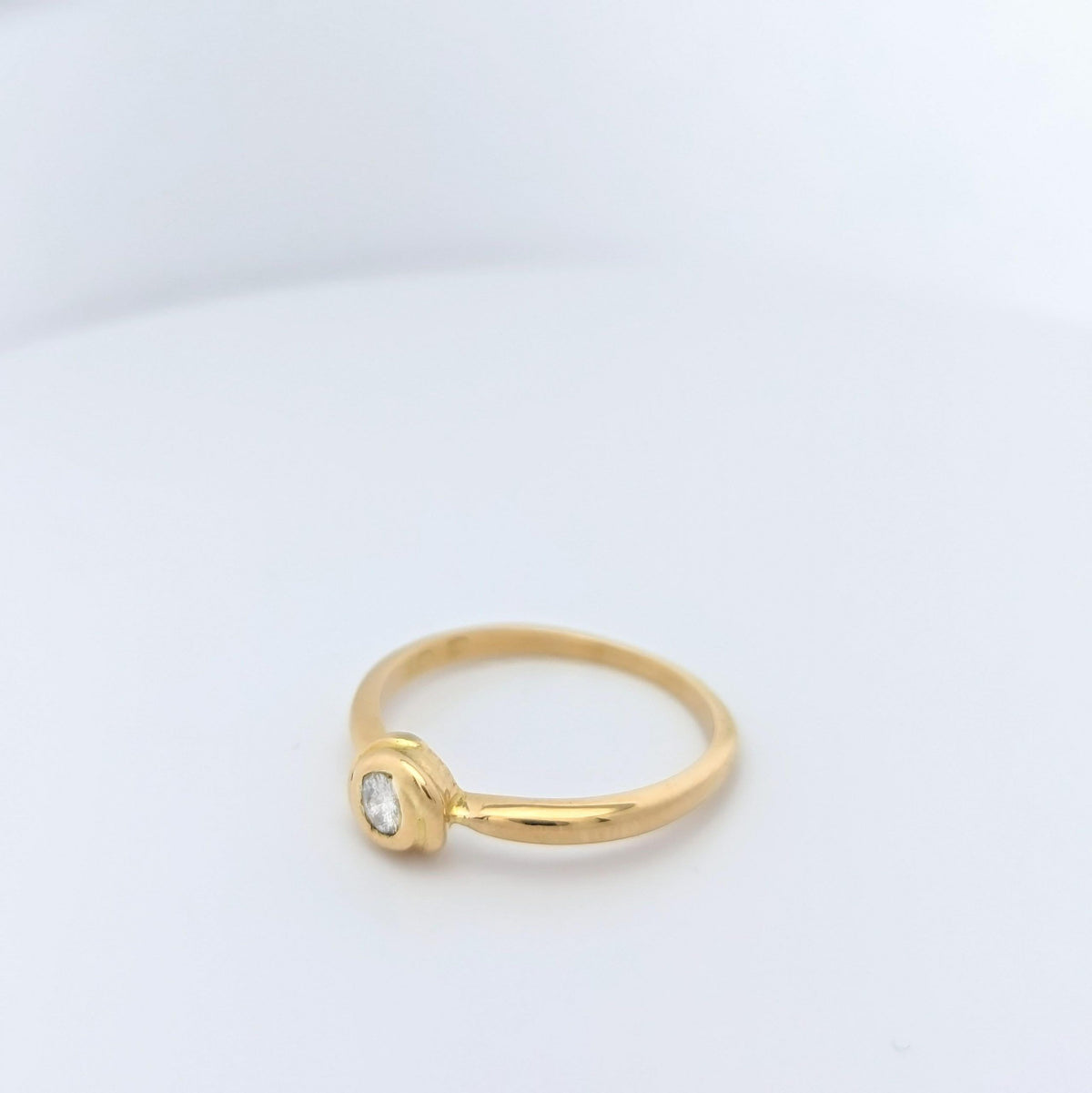 Bague Solitaire en or jaune et diamant