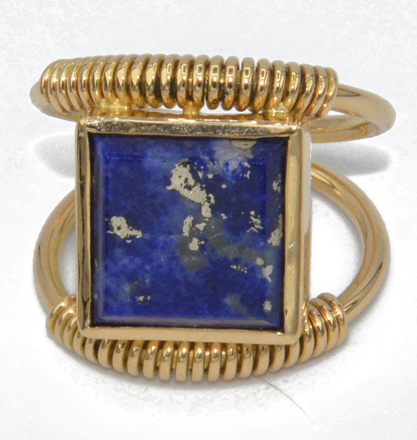 Bague étrusque en or et lapis