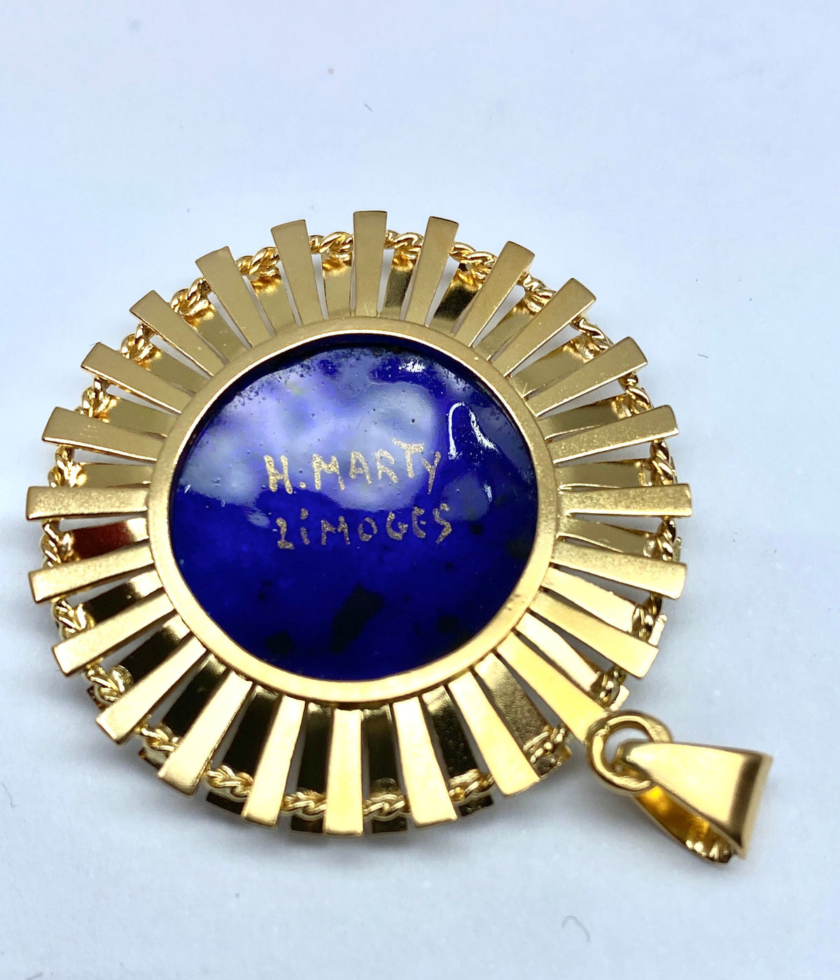 Pendentif soleil en or 18 carats : émail bleu limoges H .MARTY