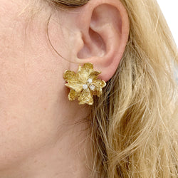 Boucles d'oreilles BOUCHERON "Fleurs" or jaune et diamants