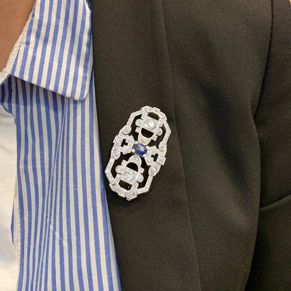 Broche Plaque en platine, or blanc, saphir et diamants