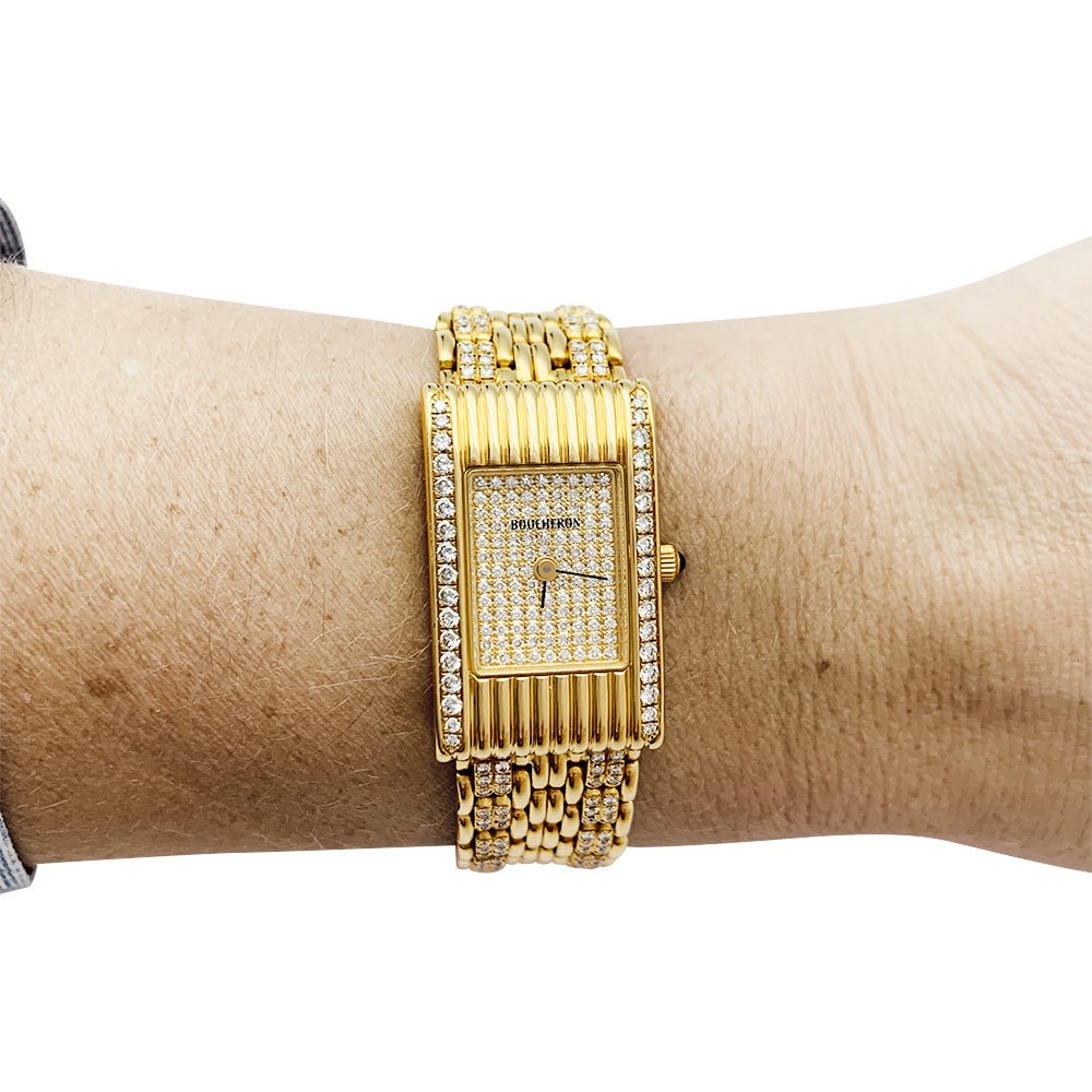 Montre Boucheron "Reflet" or jaune et diamants. - Castafiore