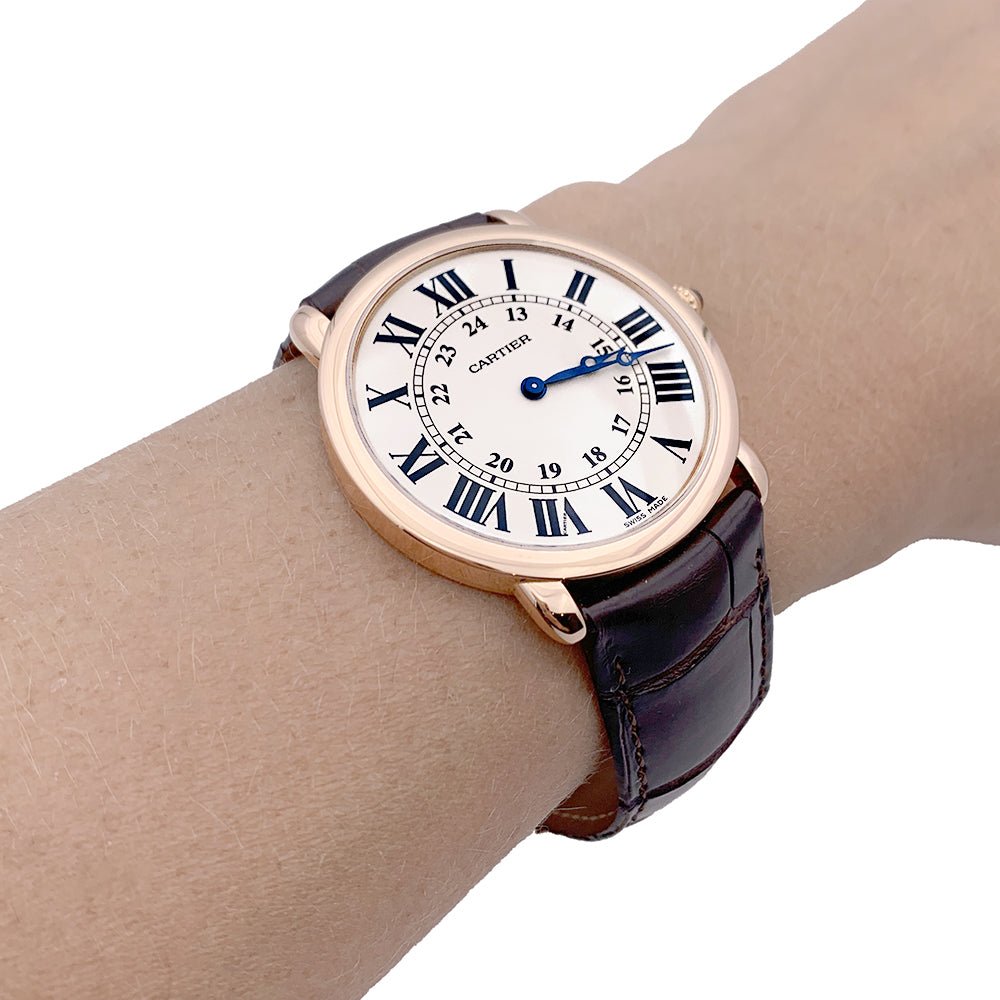 Montre Cartier, "Ronde Louis Cartier", or rose, cuir. - Castafiore