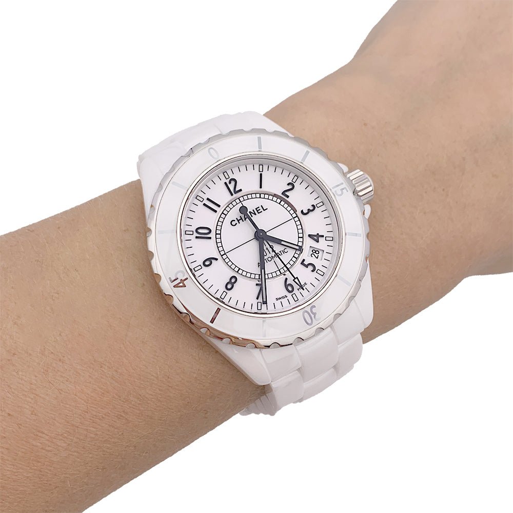 Montre CHANEL, "J12" en céramique blanche. - Castafiore