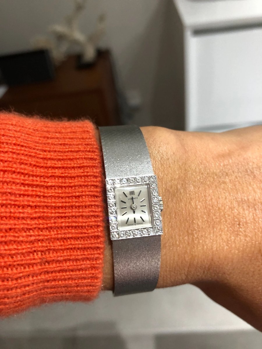Montre Tissot or gris et diamant datant des années 1960 - Castafiore
