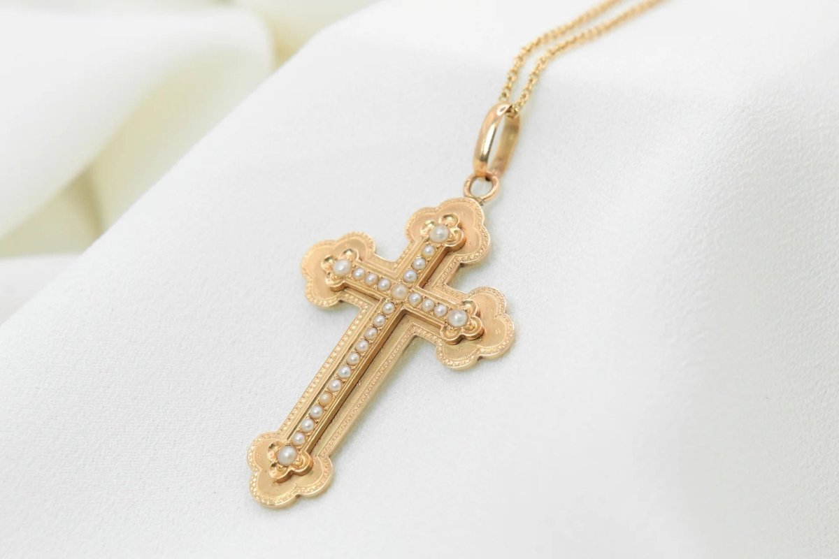 Pendentif croix ancien en or et perles fines - vers 1860 - Castafiore
