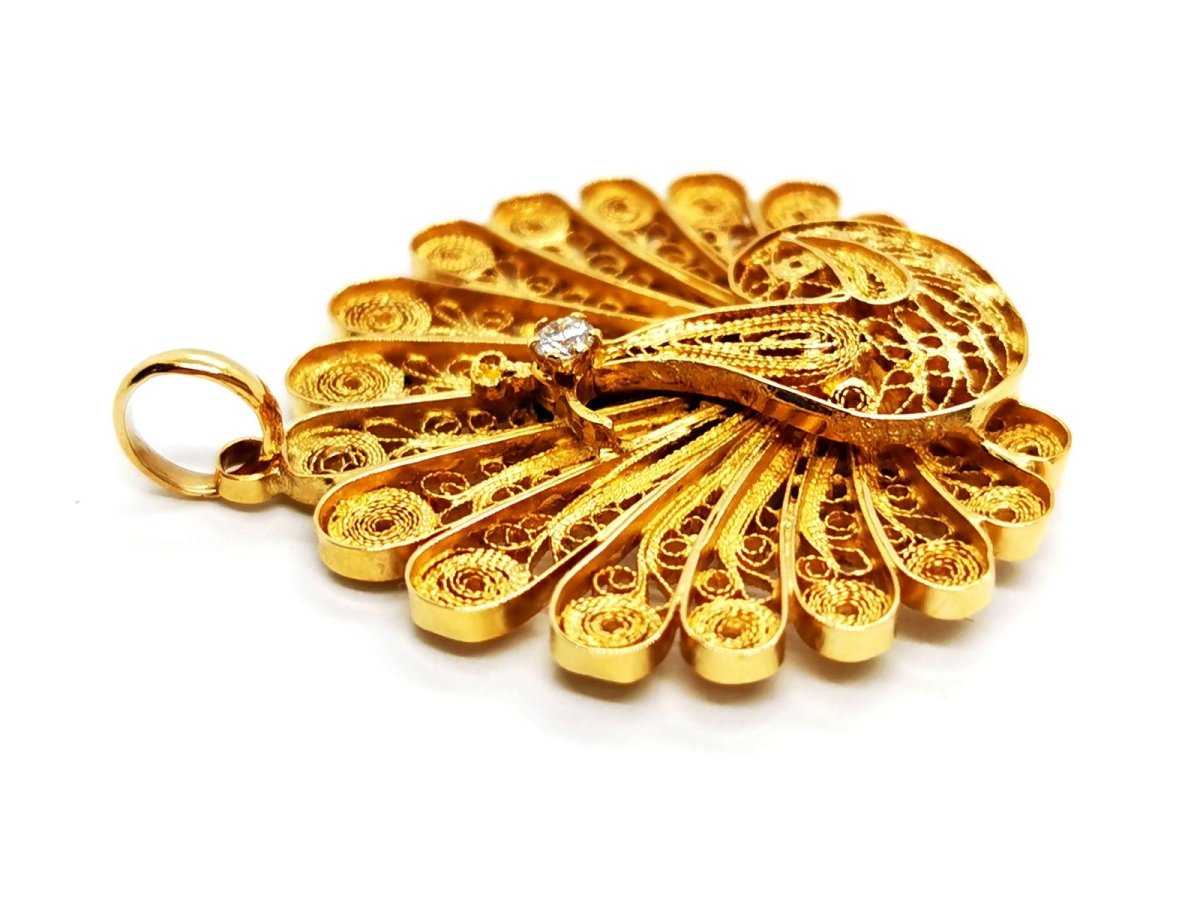 Pendentif paon en or jaune et diamant - Castafiore