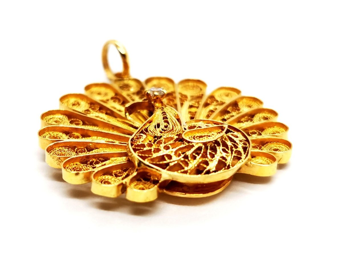 Pendentif paon en or jaune et diamant - Castafiore